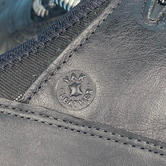 Ecco Black Leather Shoes. - Picture 6 of 12